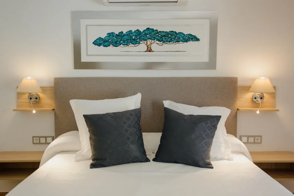 Habitación cómoda y acogedora en nuestro alojamiento B&Ben Alicante.