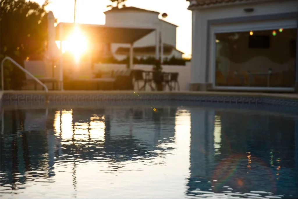 piscina casa felizia