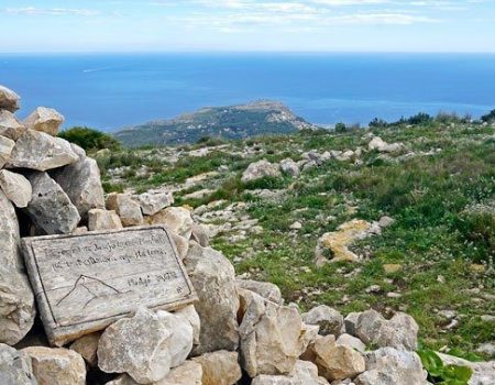 hiking-Montgo-Summit-Sign-2